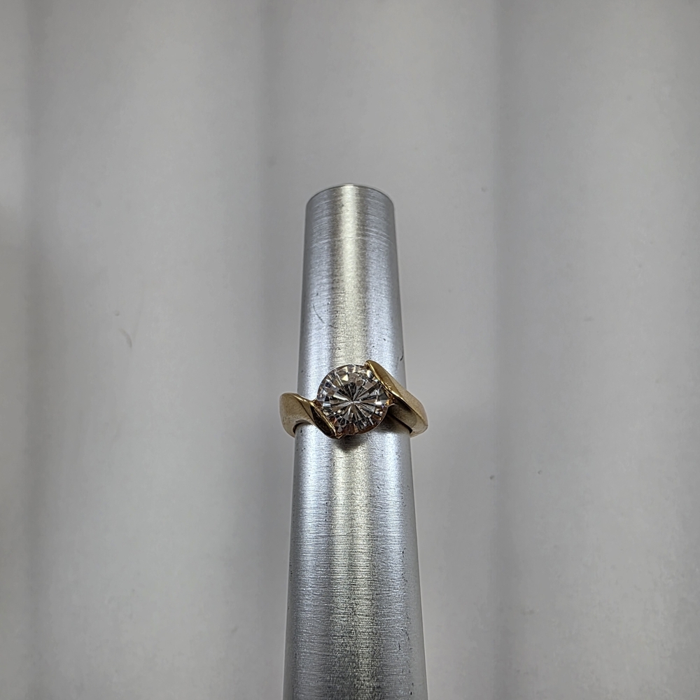 Solitaire Crystal Ring Gold-Tone Statement Cocktail Ring Size 6 - Picture 7 of 8